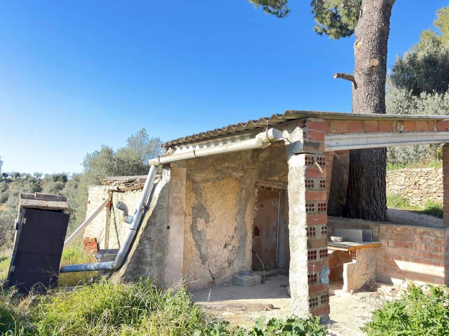 Grunde uden byggetilladelser til salg i Tivissa - € 38.000 (Ref: 8789048)