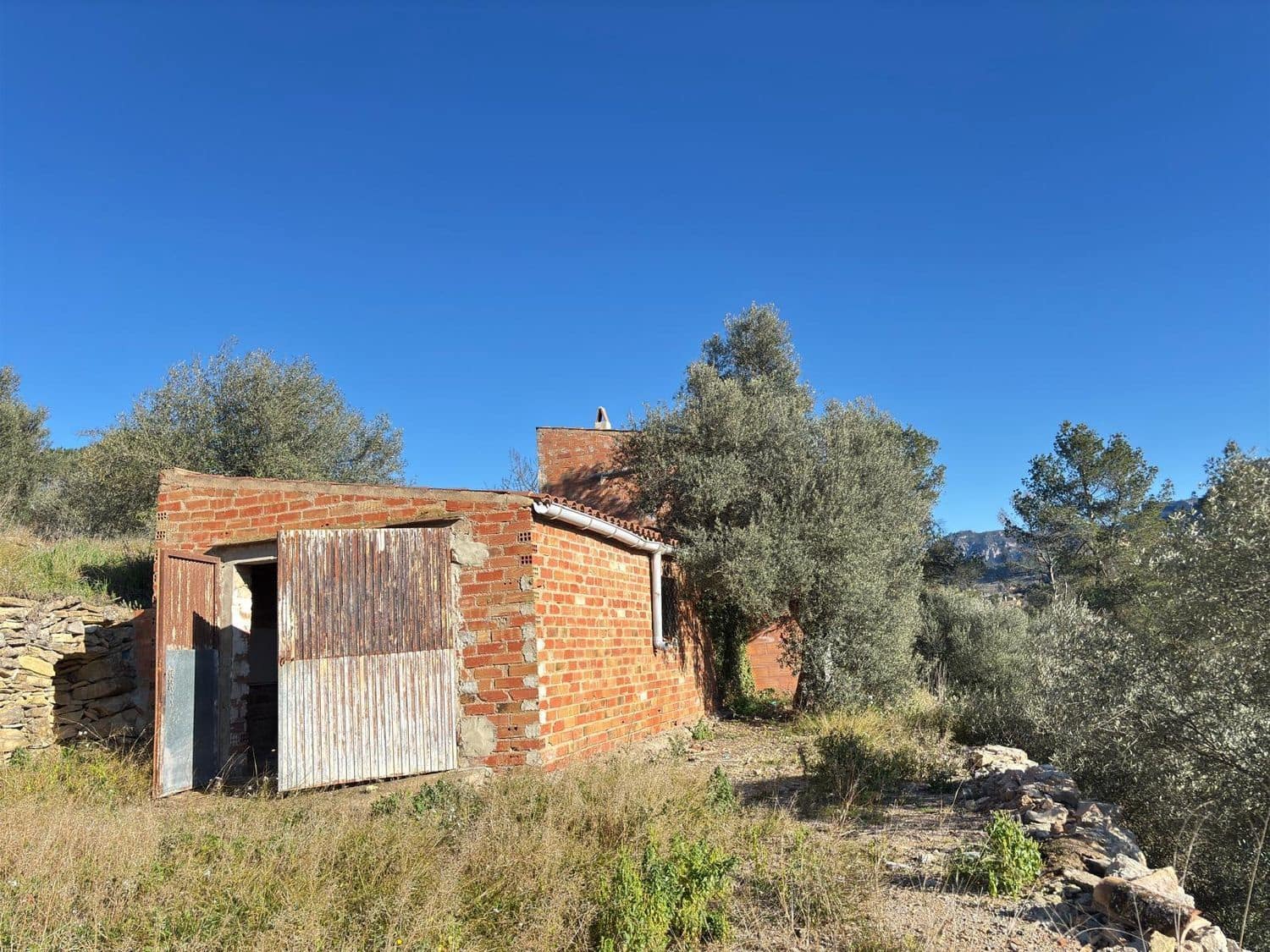 Grunde uden byggetilladelser til salg i Tivissa - € 38.000 (Ref: 8789048)