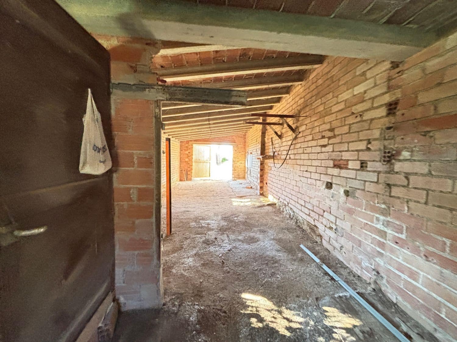 Grunde uden byggetilladelser til salg i Tivissa - € 38.000 (Ref: 8789048)