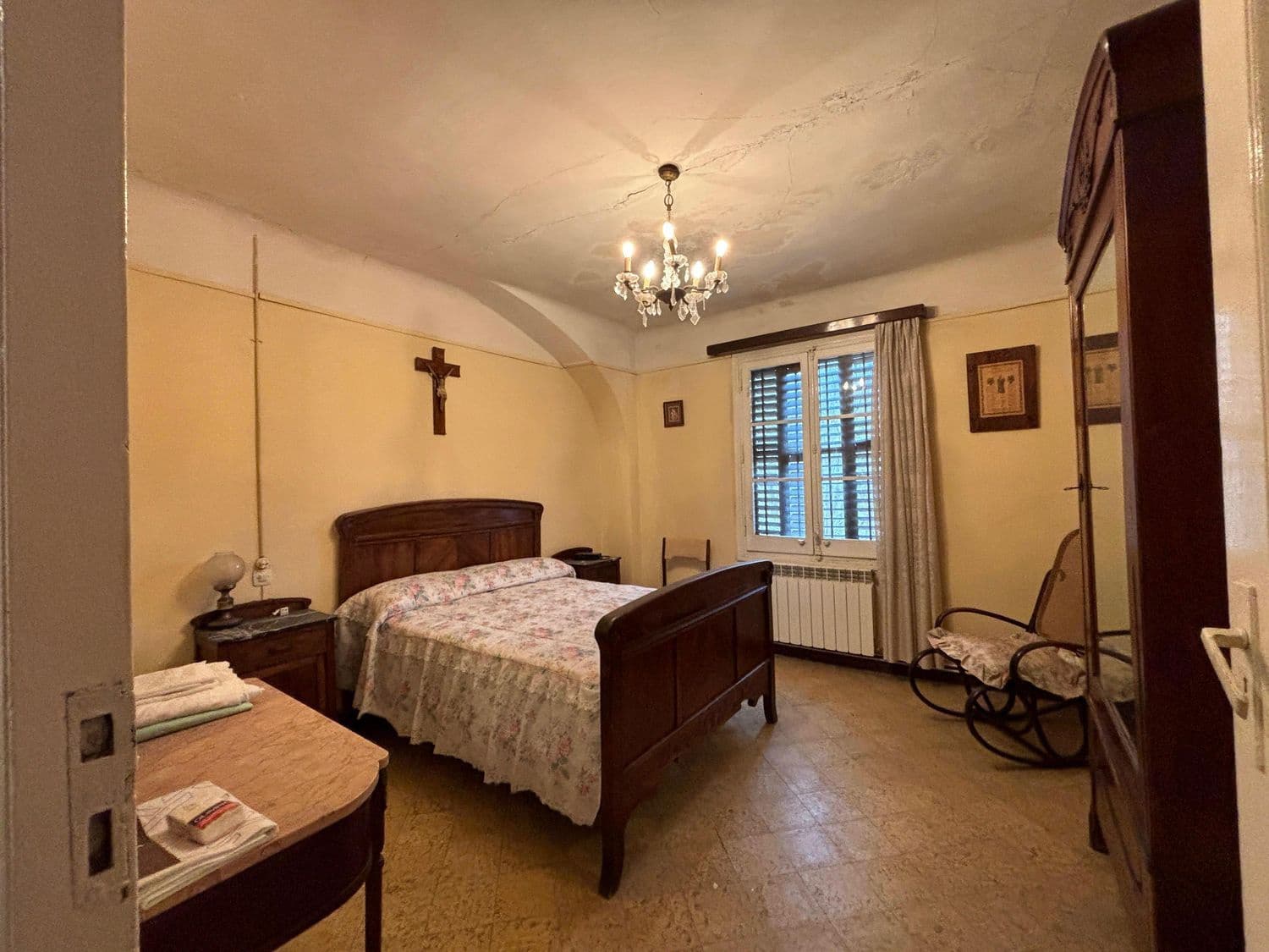 5 bedroom Finca/Country House for sale in Flix with garage - € 284,000 (Ref: 8993597)