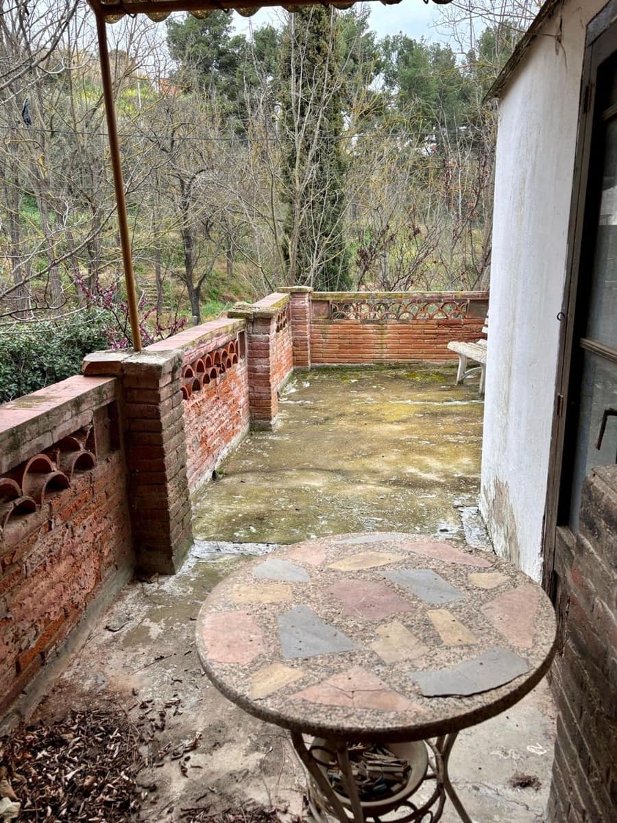 5 bedroom Finca/Country House for sale in Flix with garage - € 284,000 (Ref: 8993597)