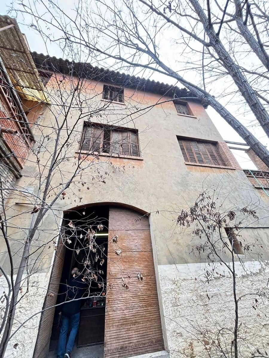 5 bedroom Finca/Country House for sale in Flix with garage - € 284,000 (Ref: 8993597)