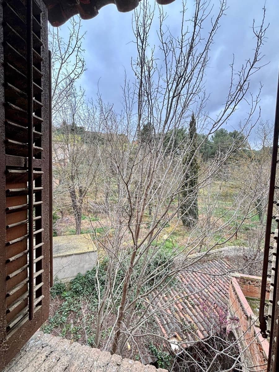 5 bedroom Finca/Country House for sale in Flix with garage - € 284,000 (Ref: 8993597)