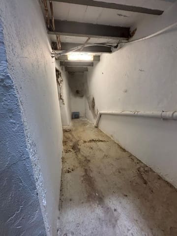 Erhverv til salg i Flix - € 34.000 (Ref: 9004499)