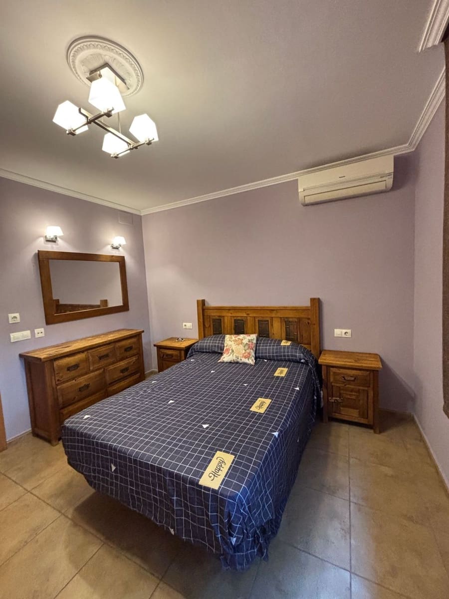 6 soveværelse Finca/Landehus til salg i Caspe med garage - € 690.000 (Ref: 9020543)