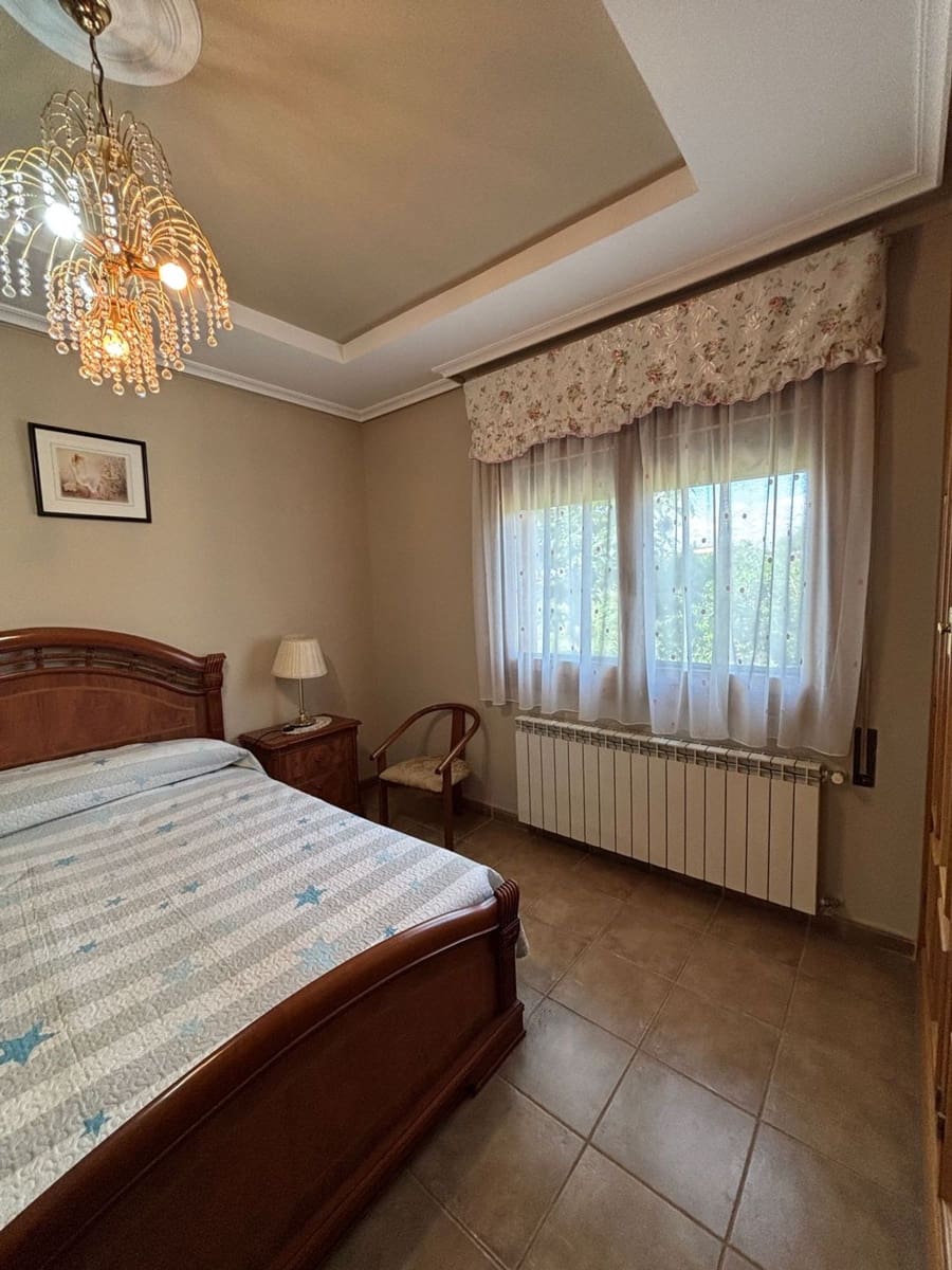 6 soveværelse Finca/Landehus til salg i Caspe med garage - € 690.000 (Ref: 9020543)