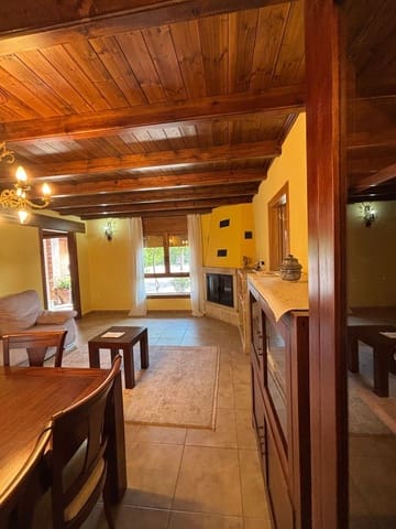 6 bedroom Finca/Country House for sale in Caspe with garage - € 690,000 (Ref: 9020543)