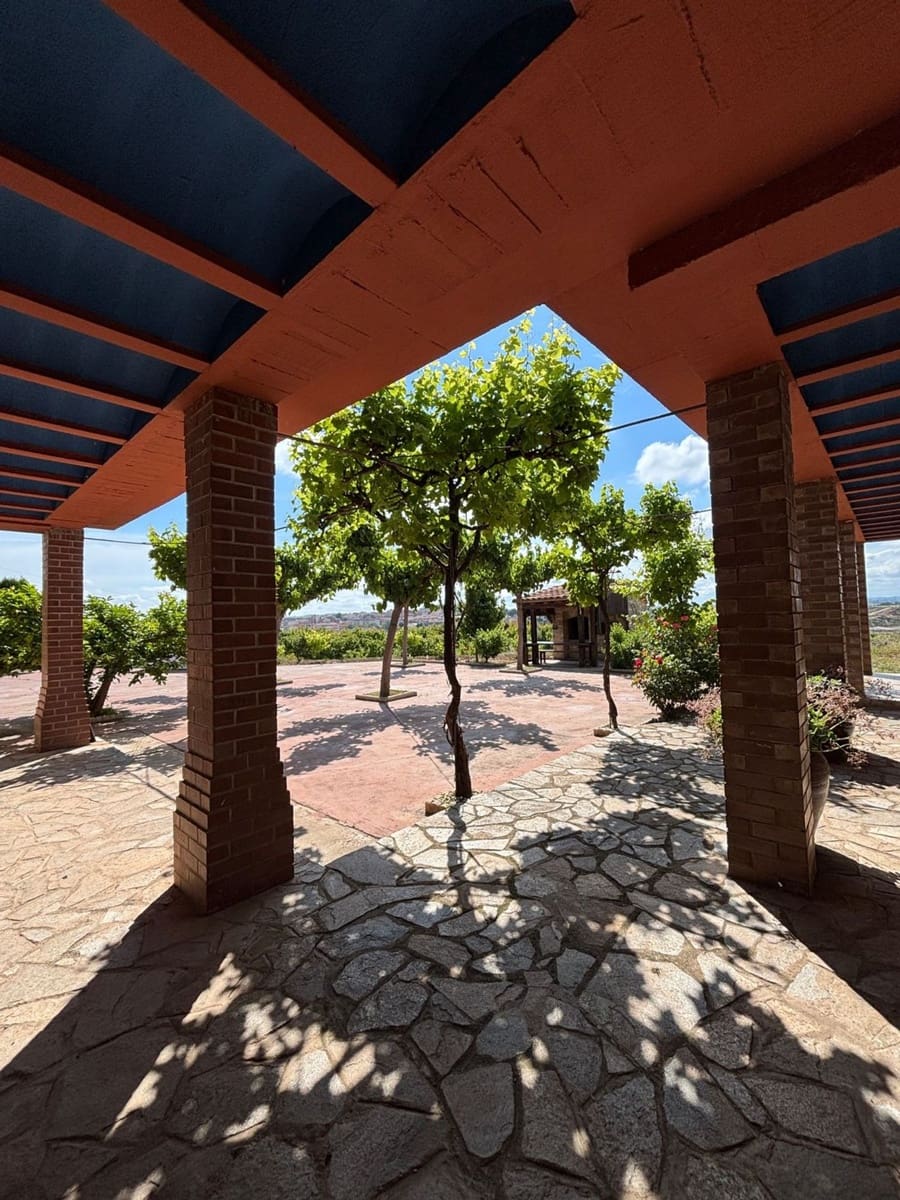 6 soveværelse Finca/Landehus til salg i Caspe med garage - € 690.000 (Ref: 9020543)