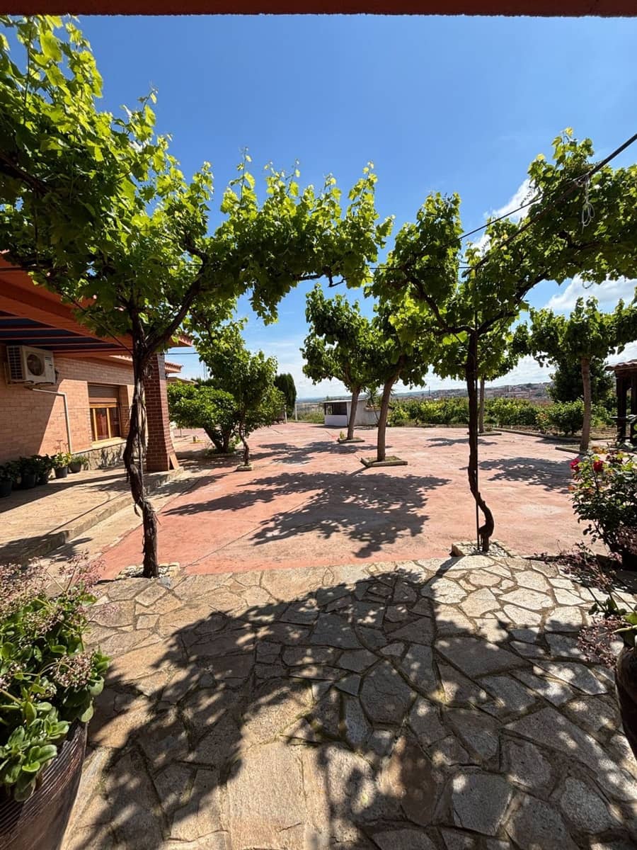 6 soveværelse Finca/Landehus til salg i Caspe med garage - € 690.000 (Ref: 9020543)