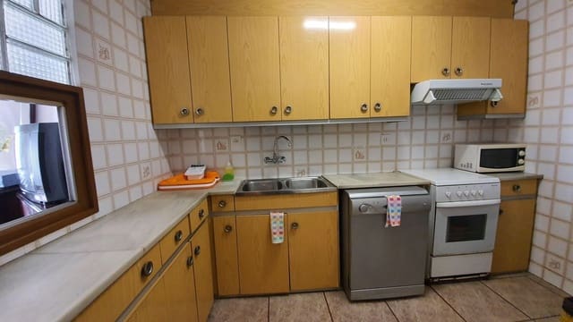 3 soverom Finca/Herregård til salgs i El Masroig med garasje - € 72 000 (Ref: 9170971)