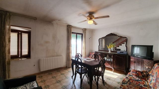 3 soverom Finca/Herregård til salgs i El Masroig med garasje - € 72 000 (Ref: 9170971)