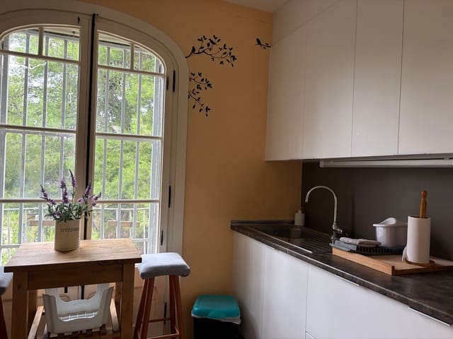 4 bedroom Restaurant/Bar for sale in Flix with garage - € 350,000 (Ref: 9242620)