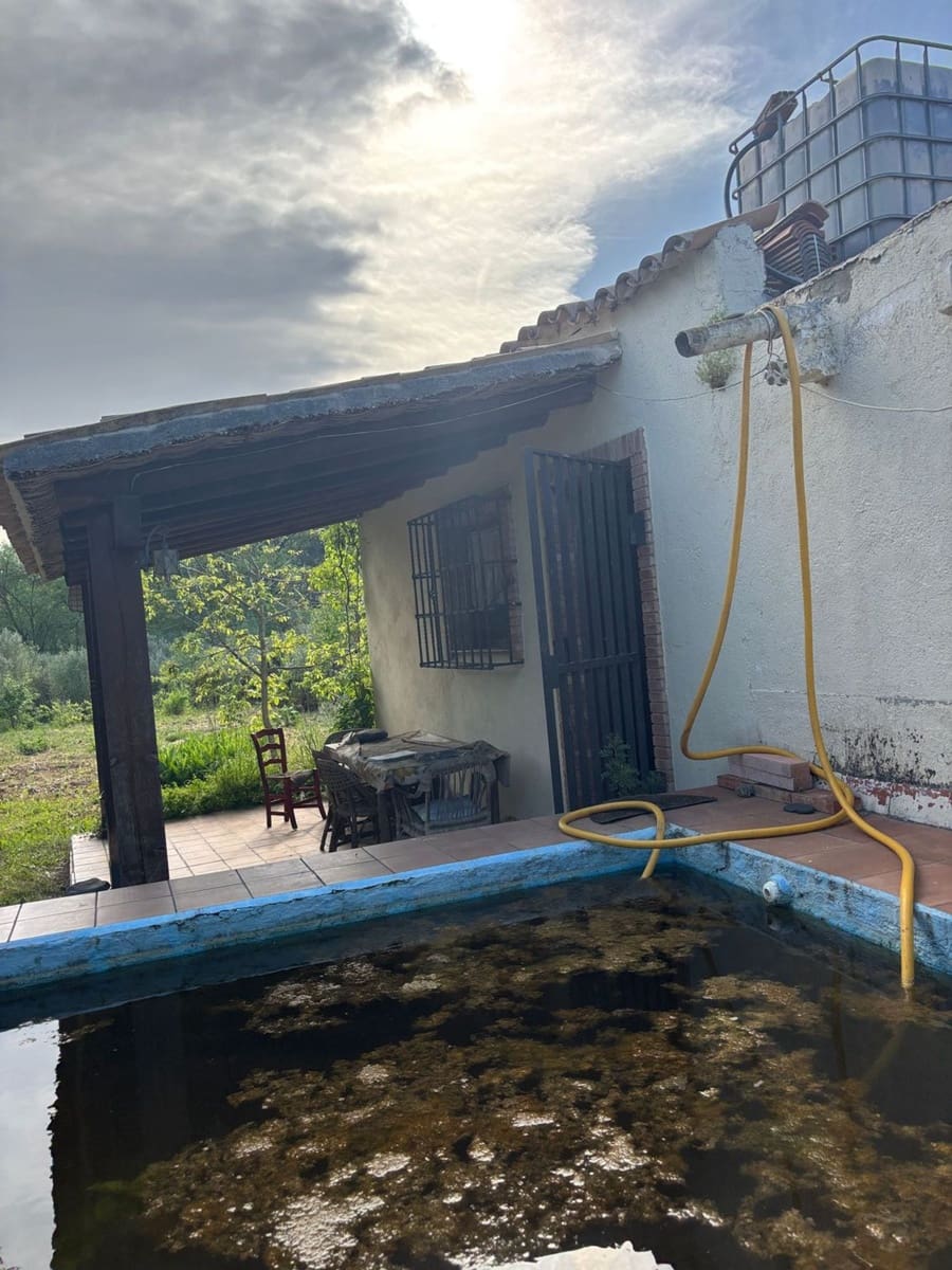 2 soveværelse Finca/Landehus til salg i El Masroig med swimmingpool garage - € 85.000 (Ref: 9248501)