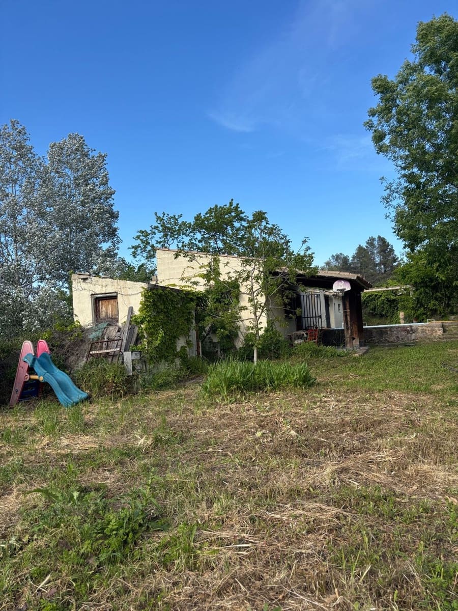 2 soveværelse Finca/Landehus til salg i El Masroig med swimmingpool garage - € 85.000 (Ref: 9248501)