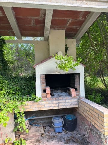 2 soveværelse Finca/Landehus til salg i El Masroig med swimmingpool garage - € 85.000 (Ref: 9248501)