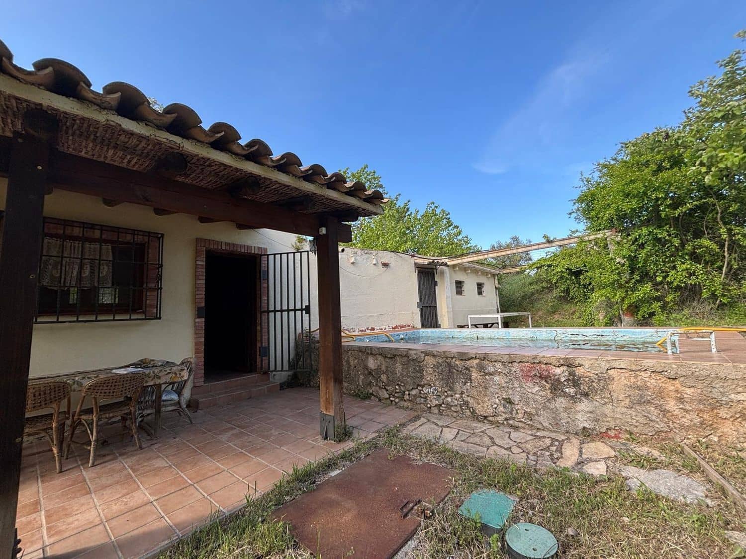 2 soveværelse Finca/Landehus til salg i El Masroig med swimmingpool garage - € 85.000 (Ref: 9248501)