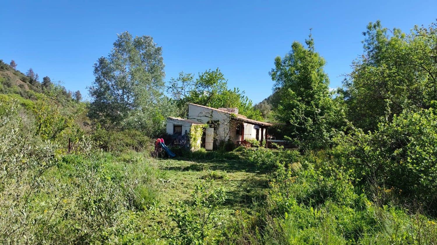 2 soveværelse Finca/Landehus til salg i El Masroig med swimmingpool garage - € 85.000 (Ref: 9248501)