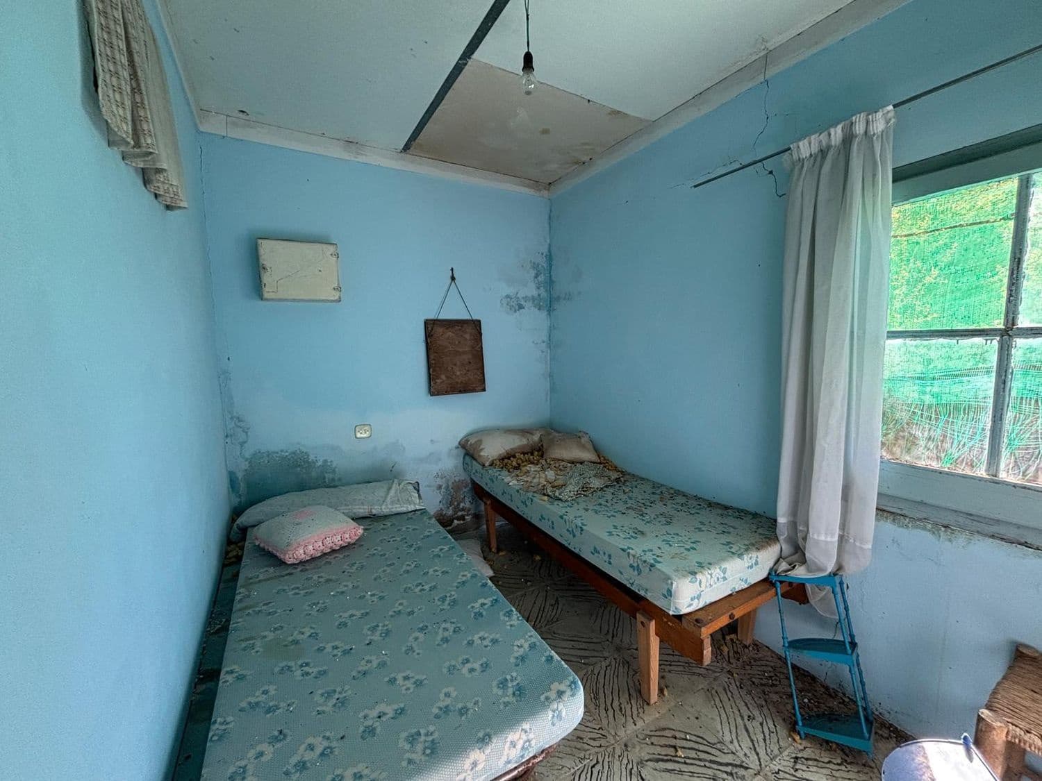 Mark till salu i Flix - 19 000 € (Ref: 9371259)