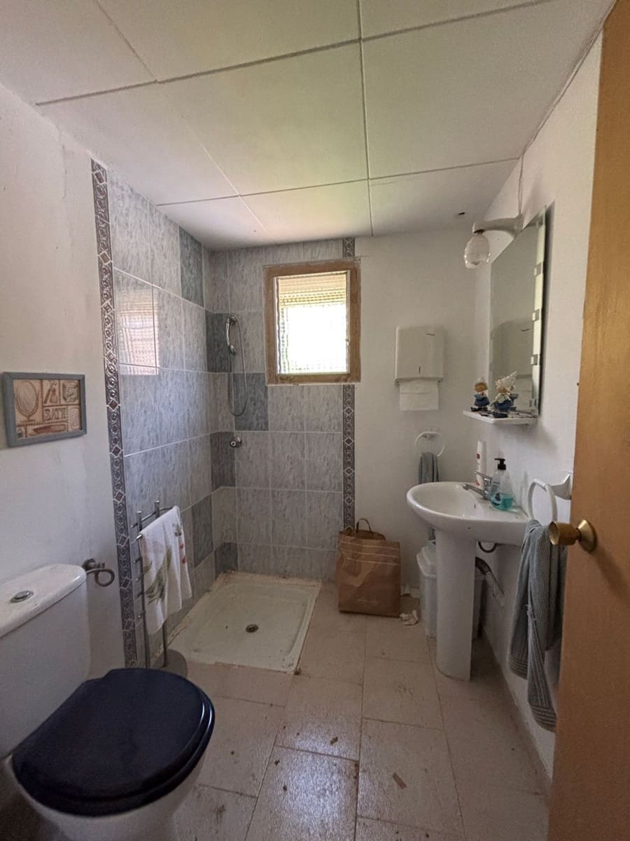 2 bedroom Finca/Country House for sale in Tivissa with garage - € 175,000 (Ref: 9371260)