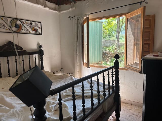 2 sypialnia Finka/Dom wiejski na sprzedaż w Tivissa z garażem - 175 000 € (Ref: 9371260)