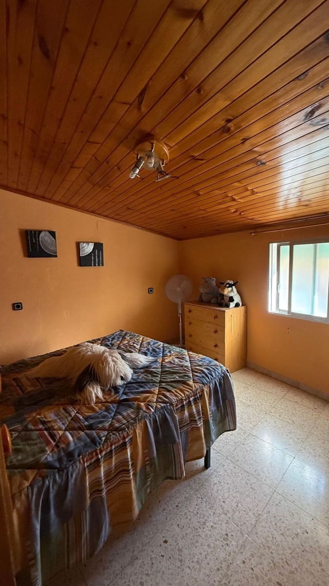 4 soverom Leilighet til salgs i Flix med garasje - € 57 000 (Ref: 9371261)