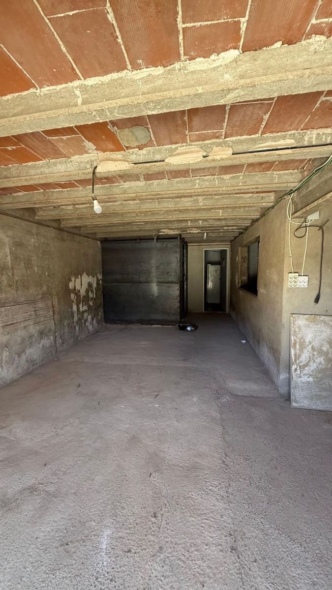 Finca/Country House for sale in Tivissa with garage - € 200,000 (Ref: 9371262)