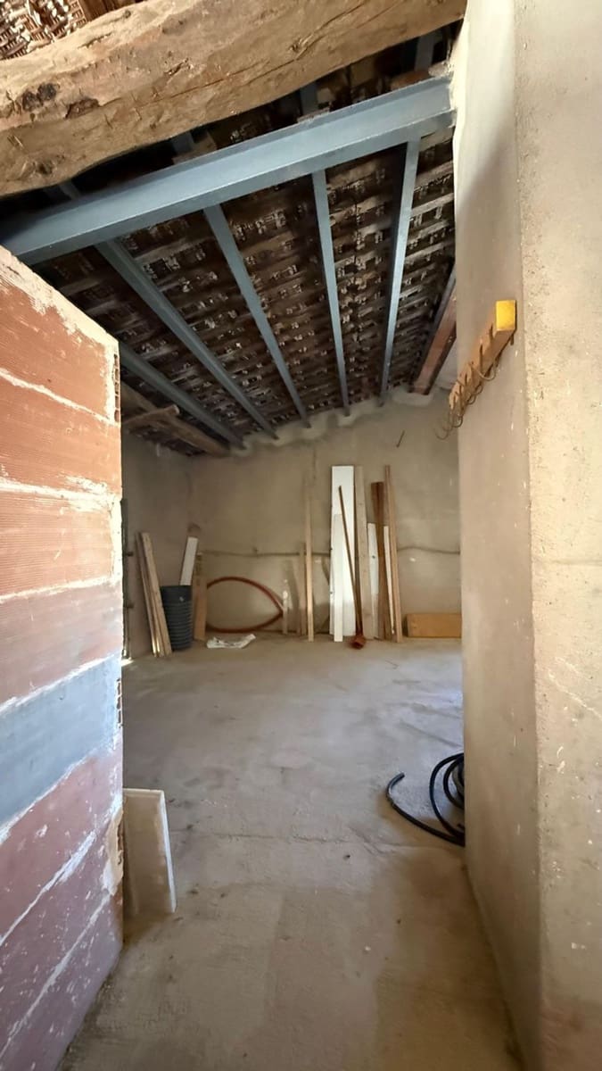 Finca/Country House for sale in Tivissa with garage - € 200,000 (Ref: 9371262)