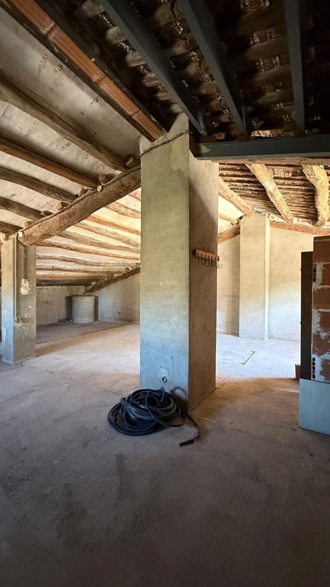 Finca/Country House for sale in Tivissa with garage - € 200,000 (Ref: 9371262)