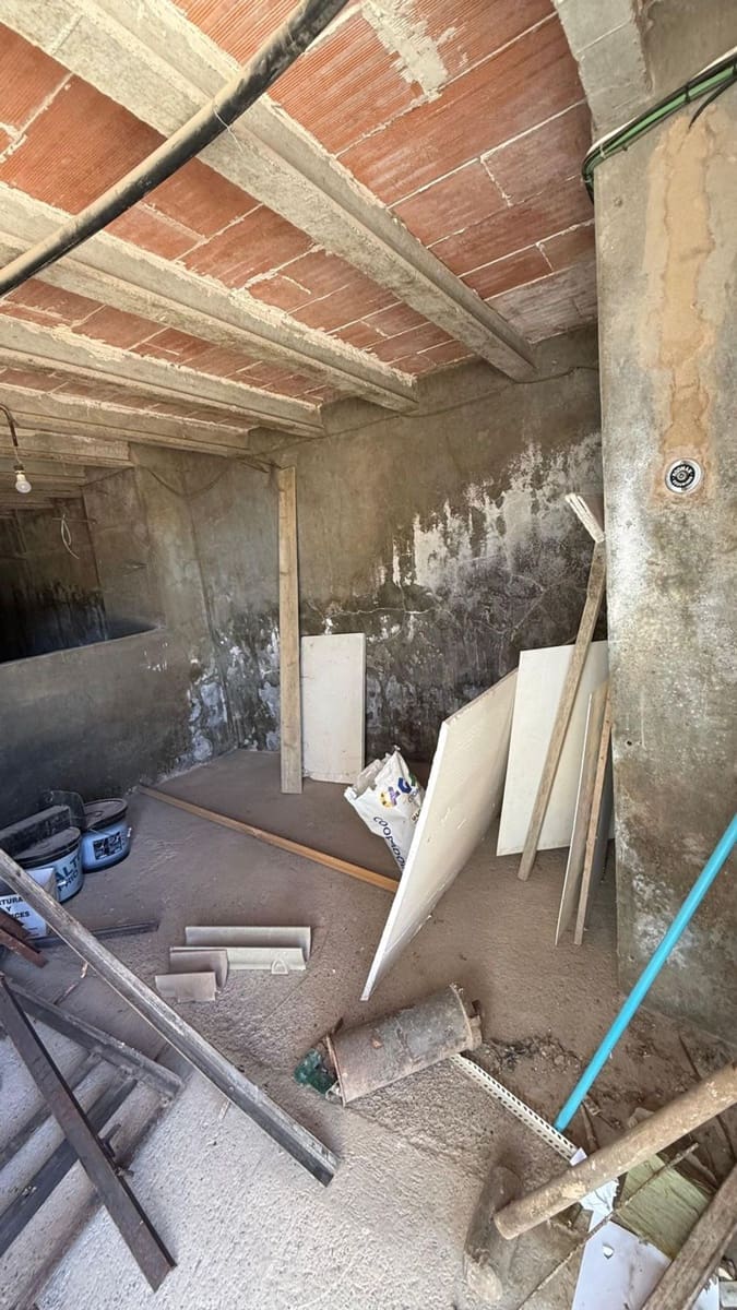 Finca/Country House for sale in Tivissa with garage - € 200,000 (Ref: 9371262)