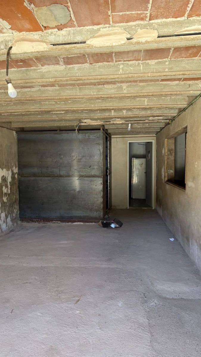 Finca/Country House for sale in Tivissa with garage - € 200,000 (Ref: 9371262)