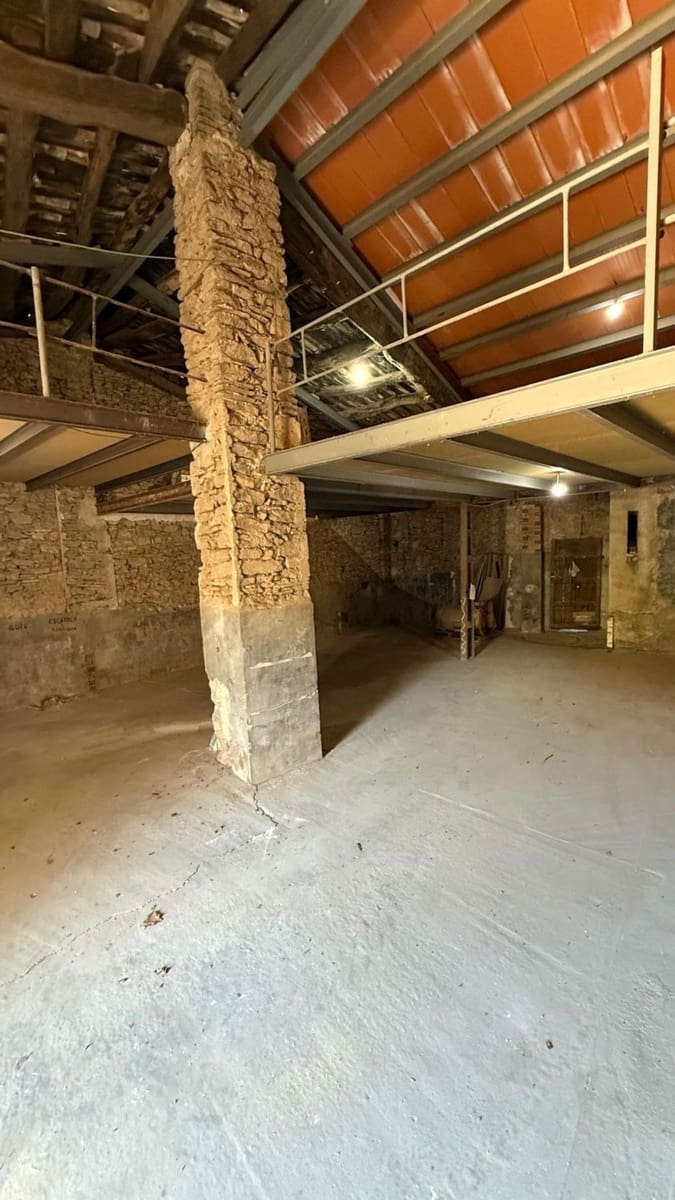 Finca/Country House for sale in Tivissa with garage - € 200,000 (Ref: 9371262)