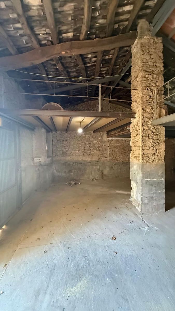 Finca/Country House for sale in Tivissa with garage - € 200,000 (Ref: 9371262)