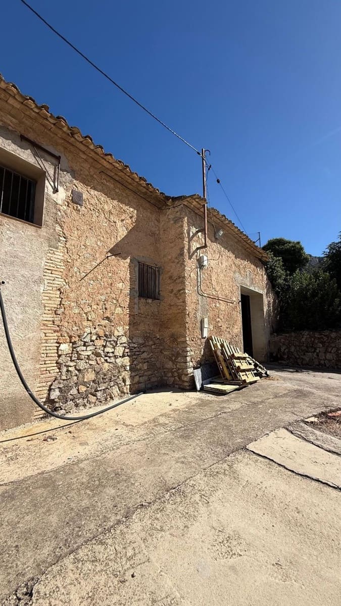 Finca/Country House for sale in Tivissa with garage - € 200,000 (Ref: 9371262)