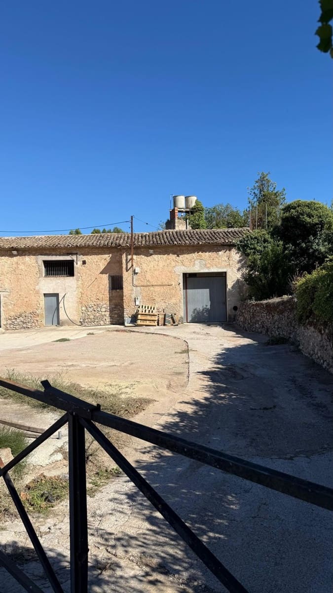 Finca/Country House for sale in Tivissa with garage - € 200,000 (Ref: 9371262)