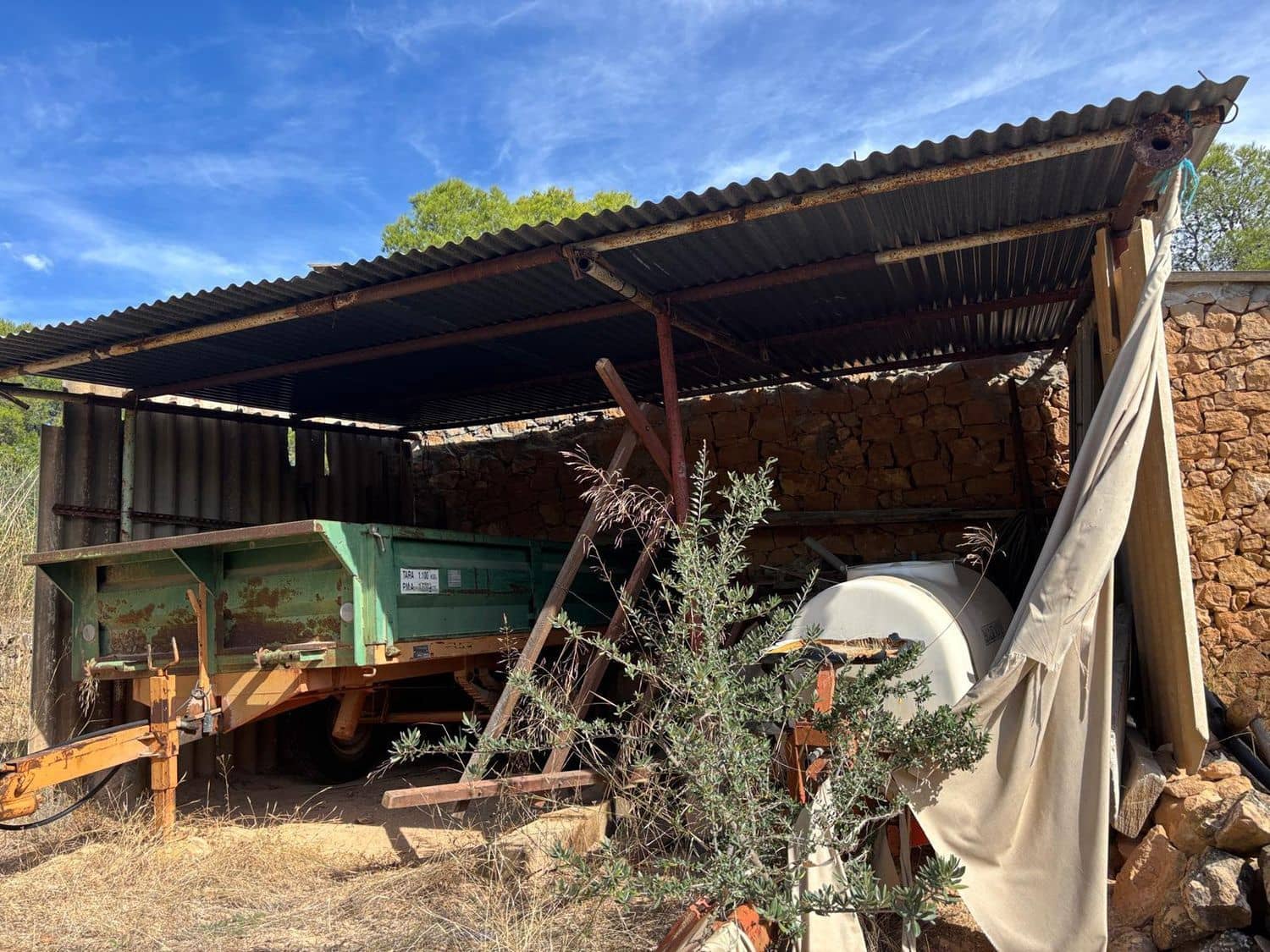 Mark till salu i Bovera - 60 000 € (Ref: 9371263)