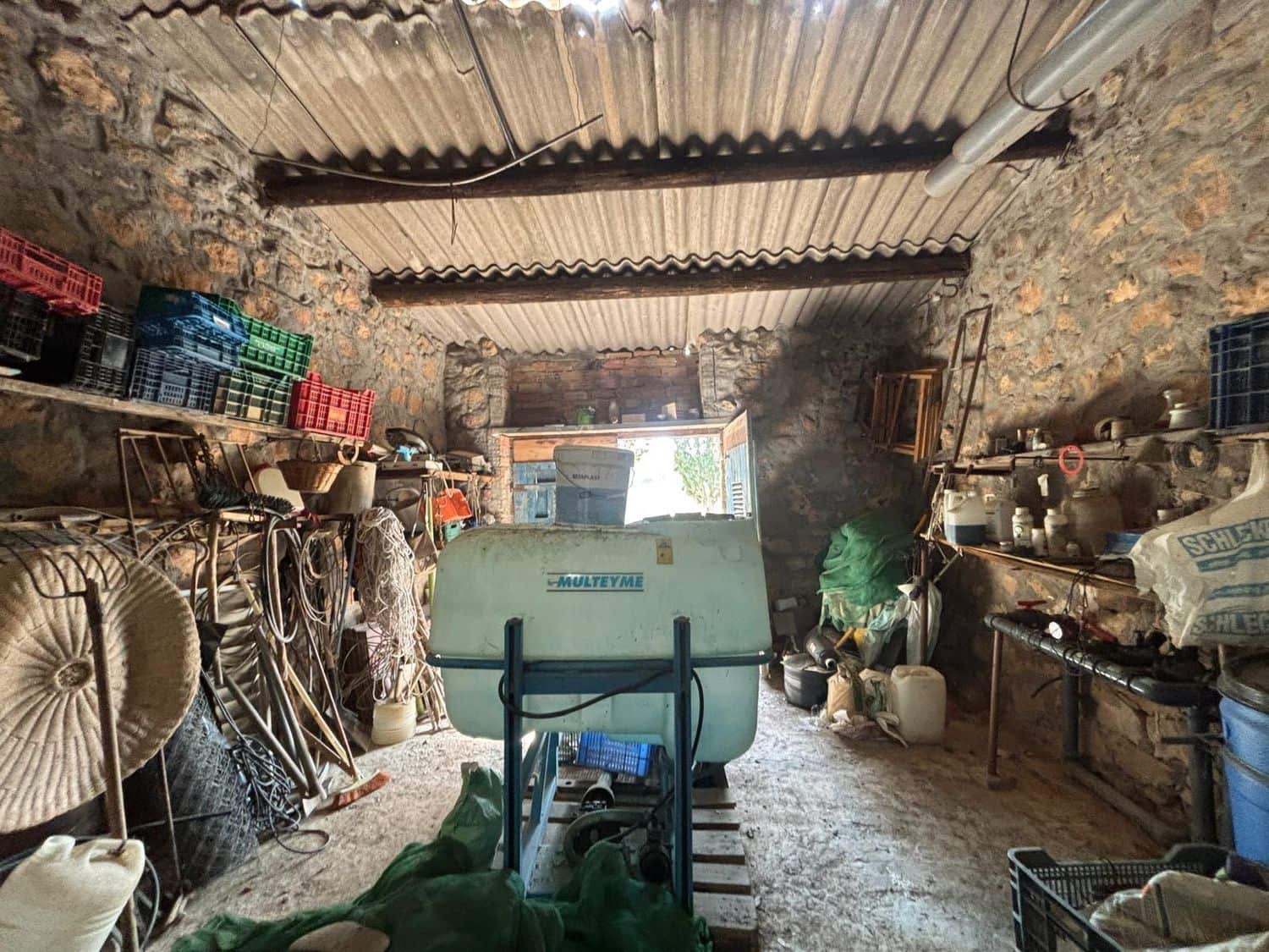 Mark till salu i Bovera - 60 000 € (Ref: 9371263)