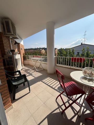 5 soverom Leilighet til salgs i Flix med garasje - € 176 000 (Ref: 9371264)