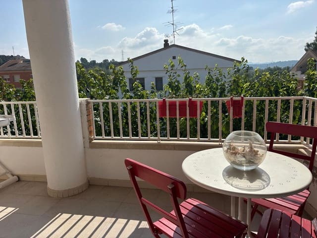 5 soverom Leilighet til salgs i Flix med garasje - € 176 000 (Ref: 9371264)