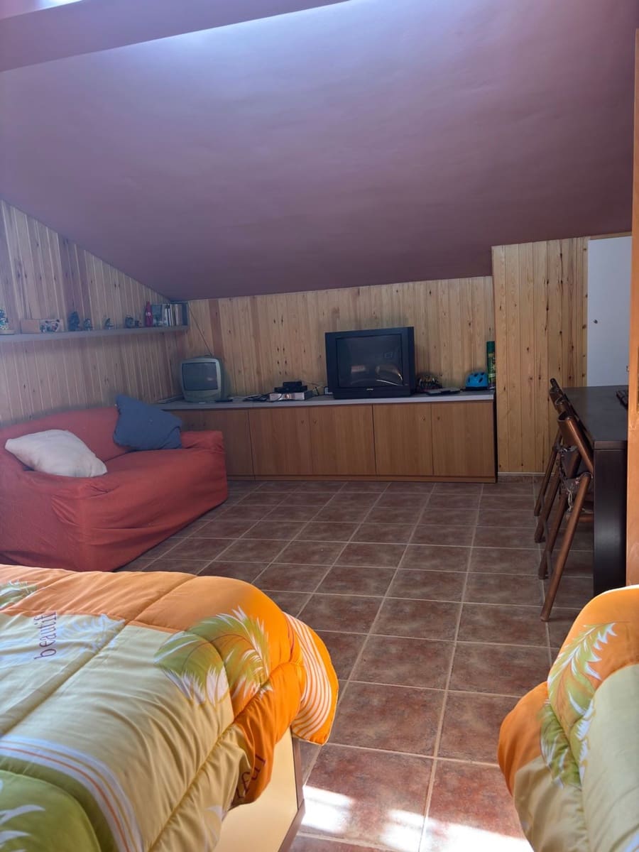 7 slaapkamer Finca/Landhuis te koop in Flix met zwembad garage - € 260.000 (Ref: 9371265)