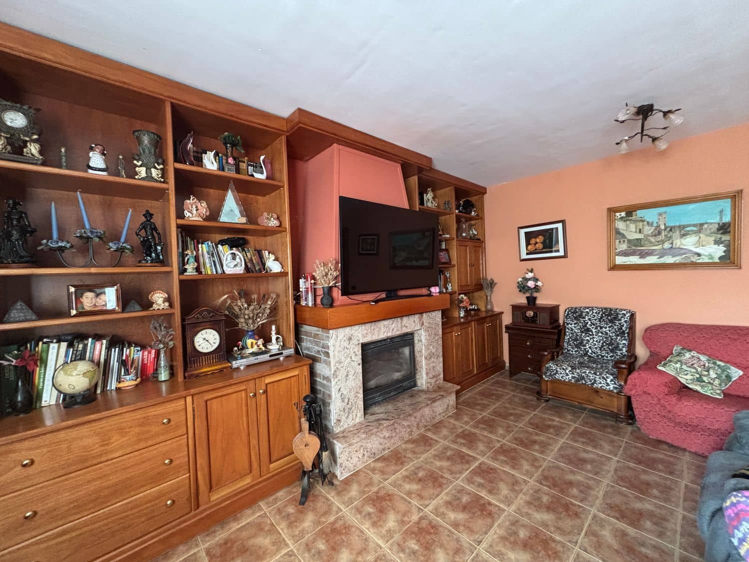 7 slaapkamer Finca/Landhuis te koop in Flix met zwembad garage - € 260.000 (Ref: 9371265)