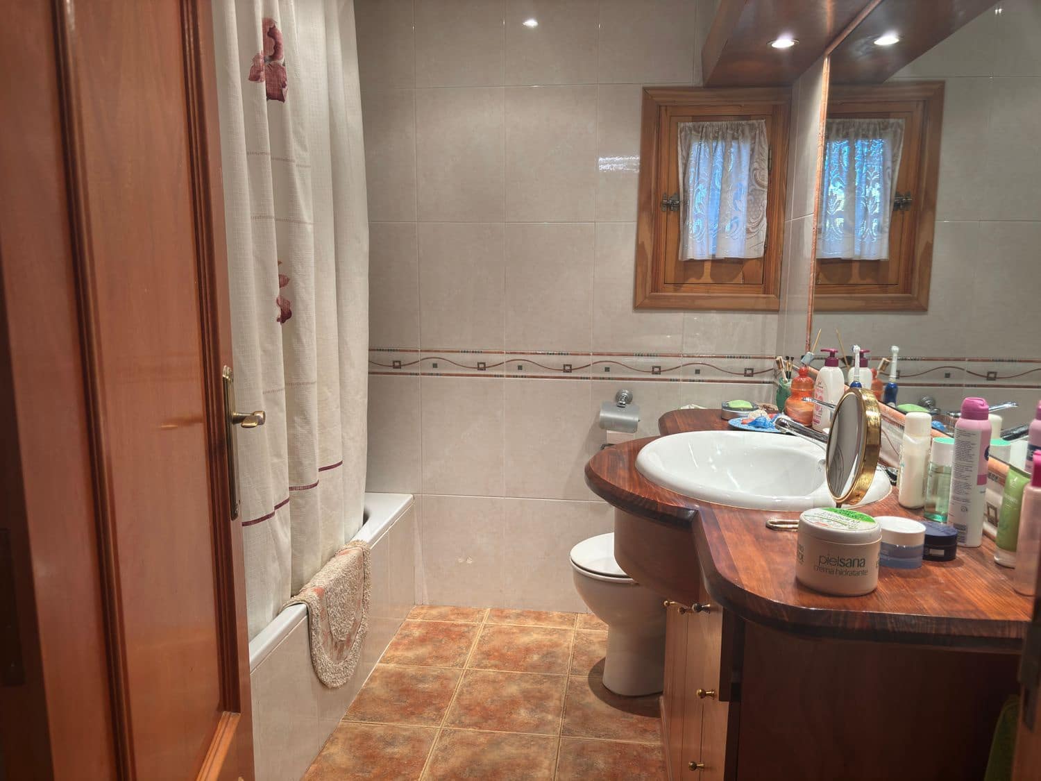 7 slaapkamer Finca/Landhuis te koop in Flix met zwembad garage - € 260.000 (Ref: 9371265)