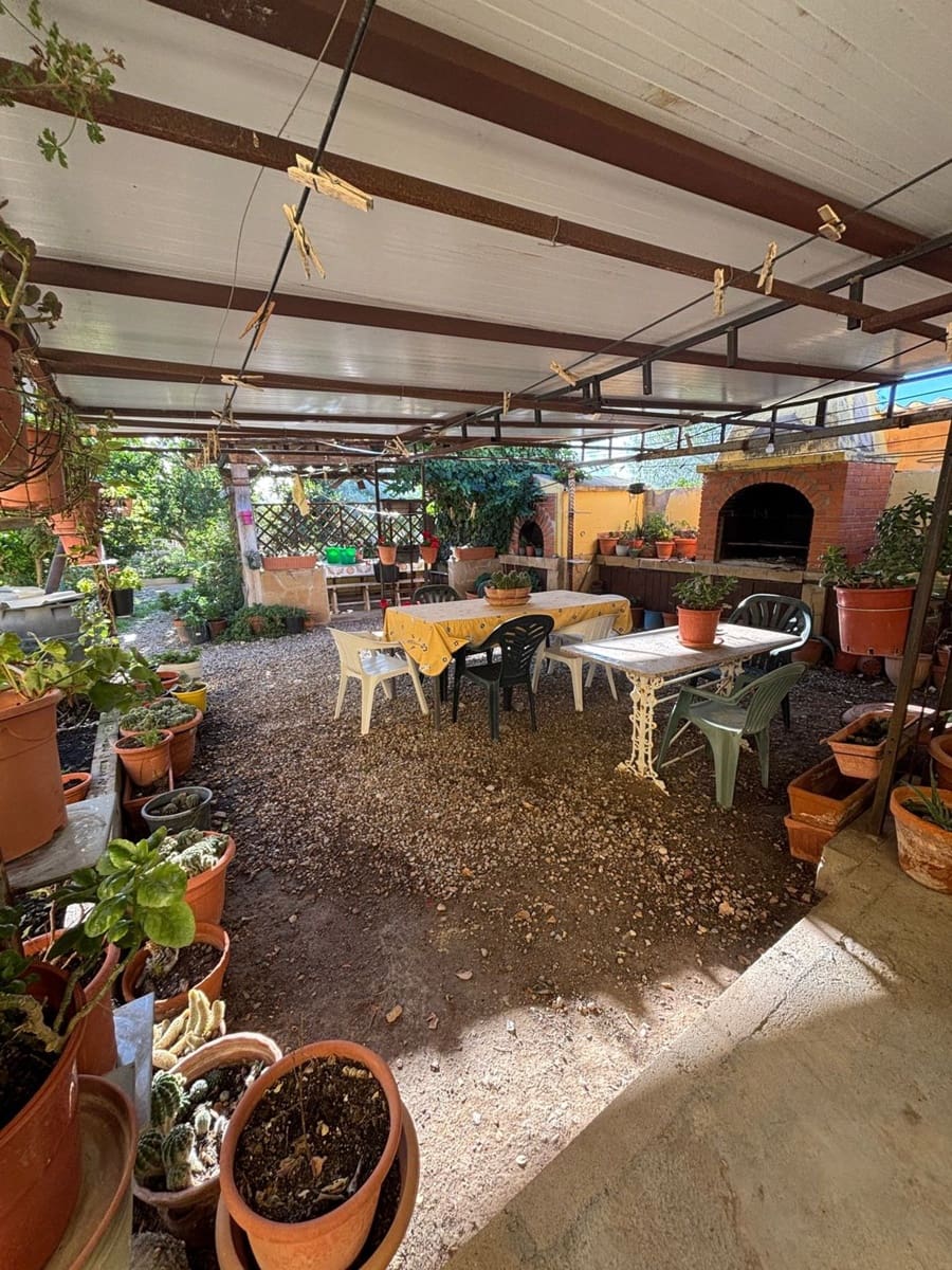 7 slaapkamer Finca/Landhuis te koop in Flix met zwembad garage - € 260.000 (Ref: 9371265)