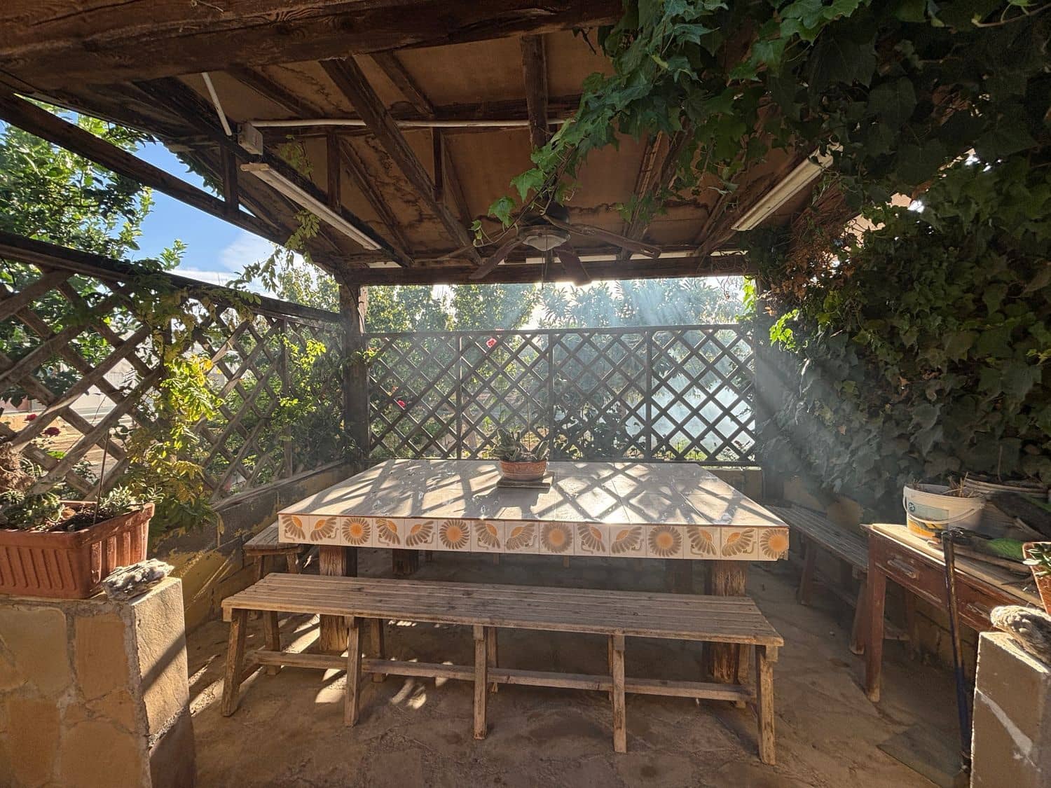 7 slaapkamer Finca/Landhuis te koop in Flix met zwembad garage - € 260.000 (Ref: 9371265)