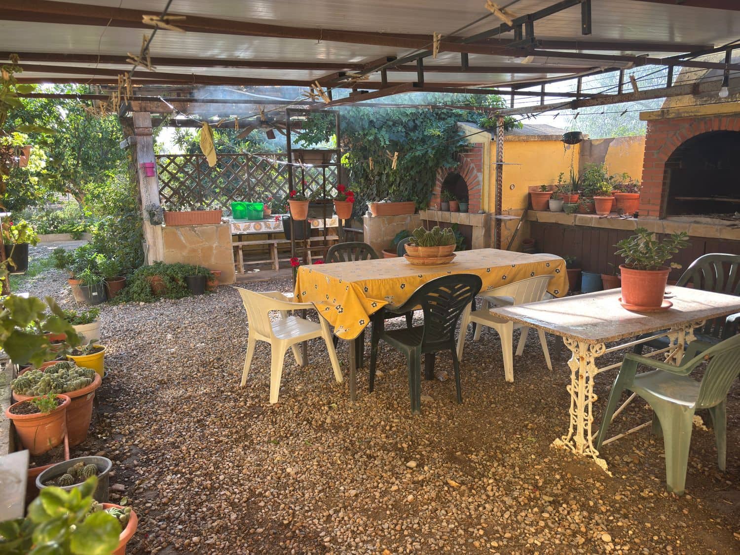 7 slaapkamer Finca/Landhuis te koop in Flix met zwembad garage - € 260.000 (Ref: 9371265)