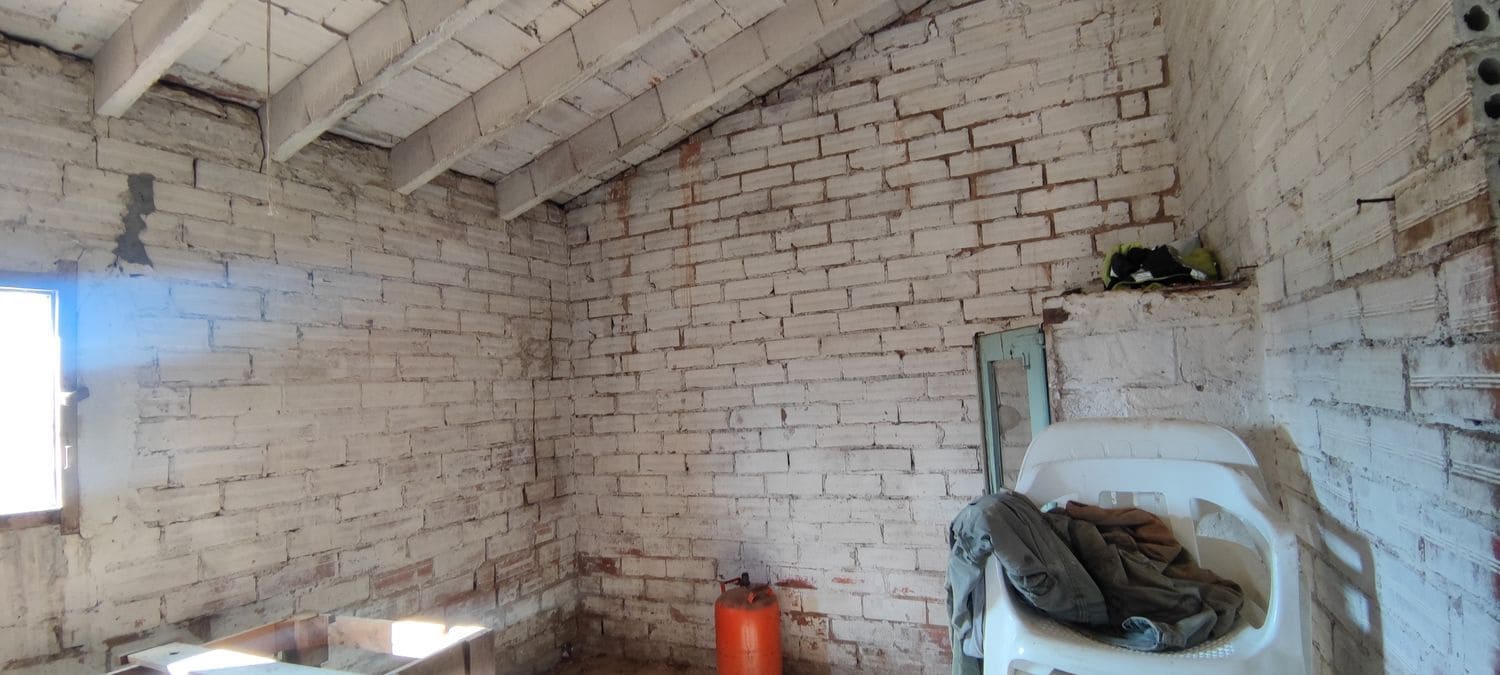 2 bedroom Finca/Country House for sale in Tivissa with garage - € 55,000 (Ref: 9371266)