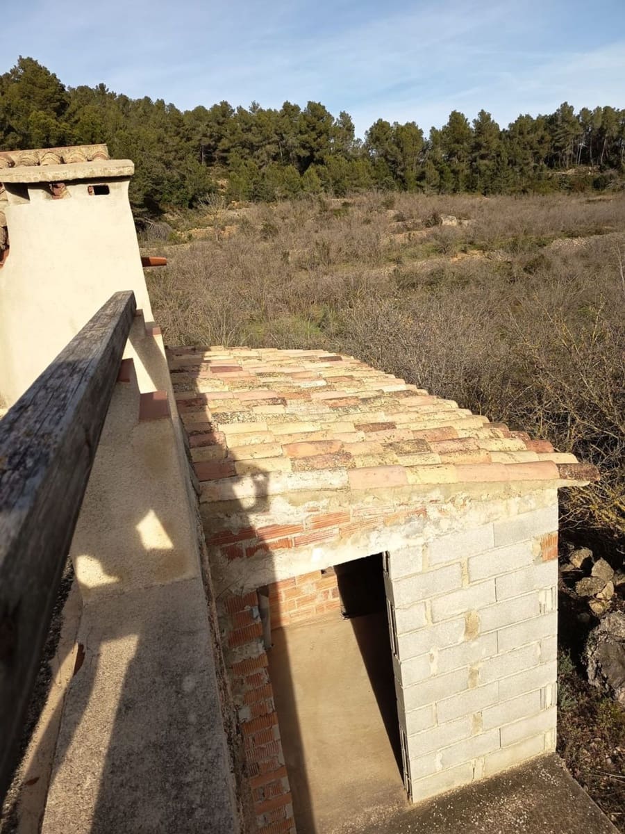 1 makuuhuone Maalaistalo myytävänä paikassa Tivissa mukana 
autotalli - 65 000 € (Ref: 9436813)