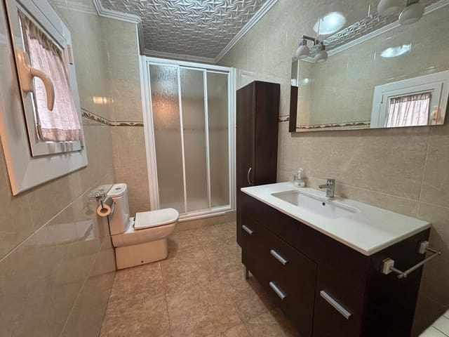 3 bedroom Finca/Country House for sale in Flix with garage - € 55,000 (Ref: 9436814)