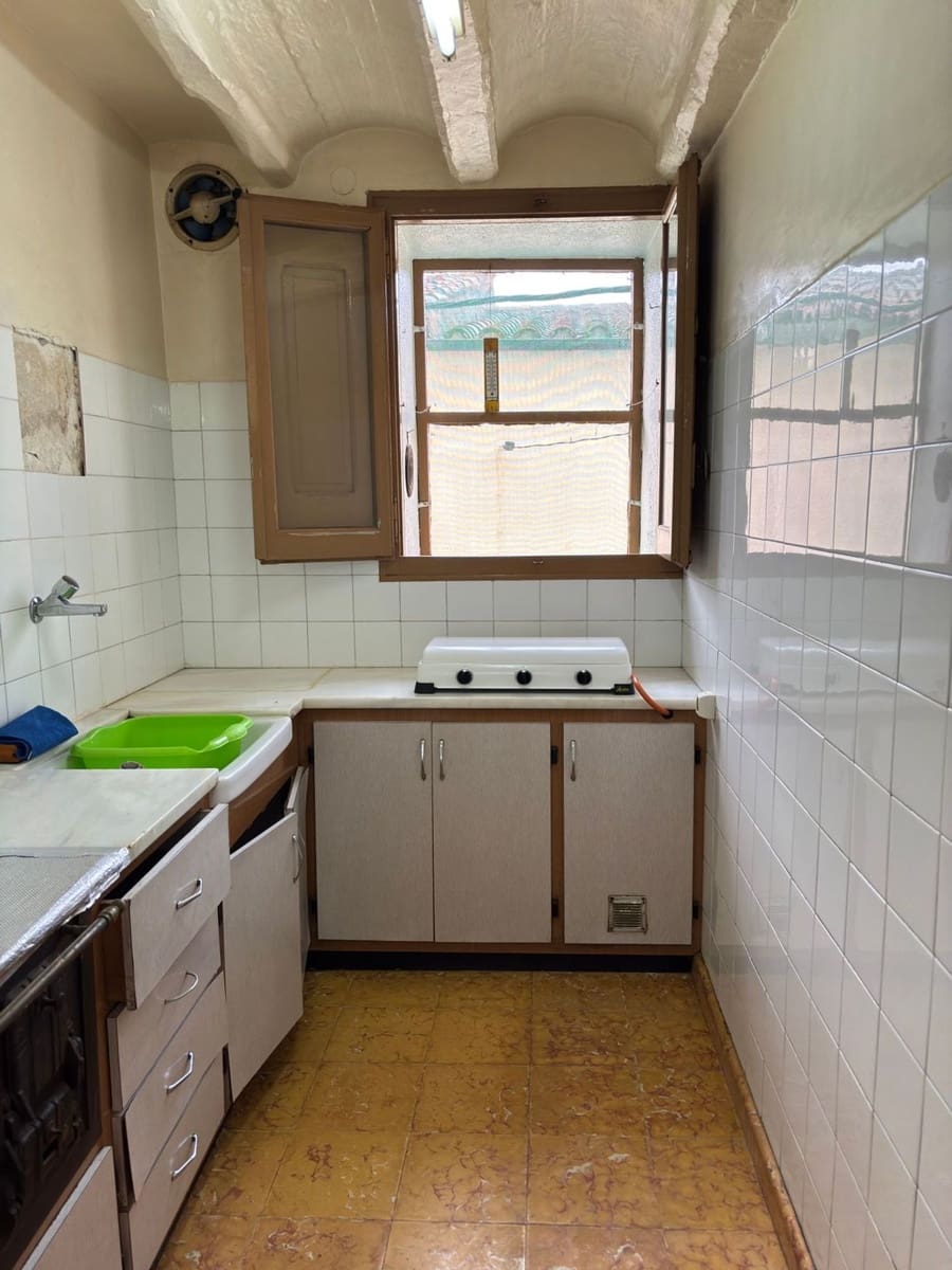 3 bedroom Finca/Country House for sale in Tivissa with garage - € 59,000 (Ref: 9513168)