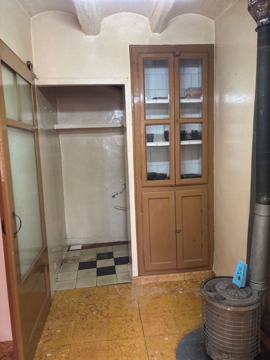 3 bedroom Finca/Country House for sale in Tivissa with garage - € 59,000 (Ref: 9513168)