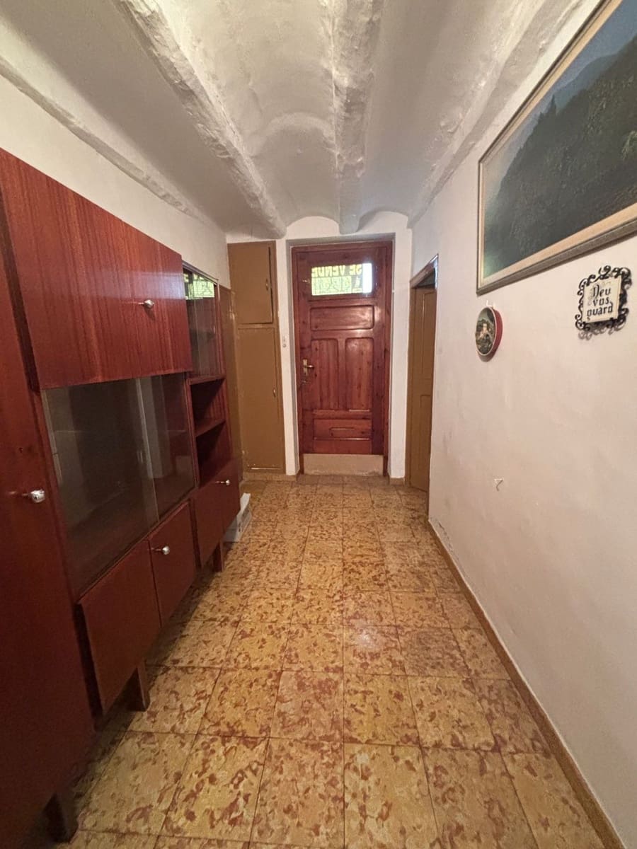 3 bedroom Finca/Country House for sale in Tivissa with garage - € 59,000 (Ref: 9513168)